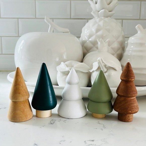 Target Bullseye’s Wood Mini Christmas Trees - Picture 2 of 16